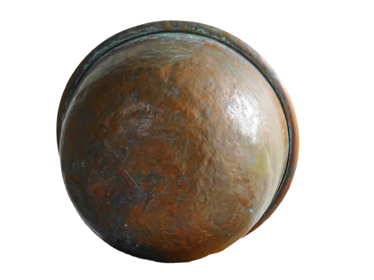French antique copper bowl for confectioners, 18th Century. A copper confectioner's Bowl or meringue bowl for an antique farmhouse kitchen. The copper mixing bowl or cul de poule has a rich patina, rolled edge, curved base and a small loop handle.