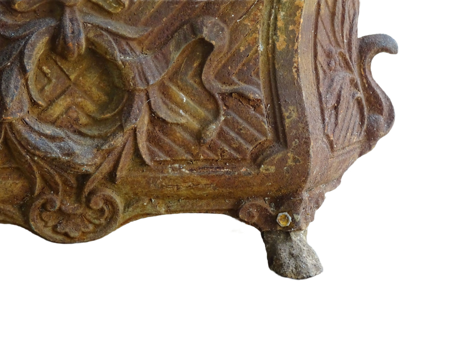 Antique French cast iron jardiniere or antique planter, 19th century, with a gorgeous patina. It is on four feet and has a wreath and ribbon motif decorating it. French outdoor decor.