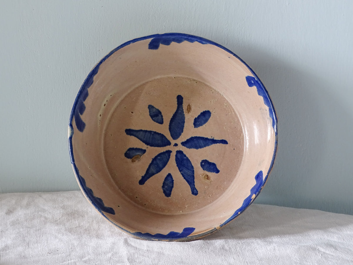 Spanish antique fajalauza lebrillo bowl with blue glaze