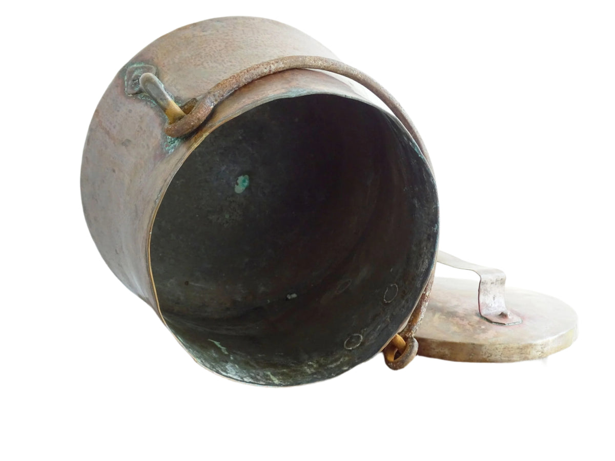 French antique copper cauldron with lid and patina. Old copper cauldron with wrought iron handle for rustic farmhouse decor.