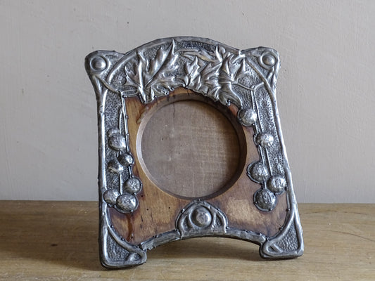 Antique Art Nouveau photo frame with stylised leaf decoration