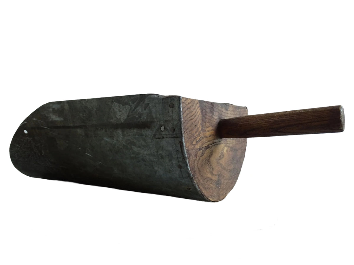 Rustic French antique grain scoop with a galvanised metal scoop and wooden handle with patina. Farmhouse decor.