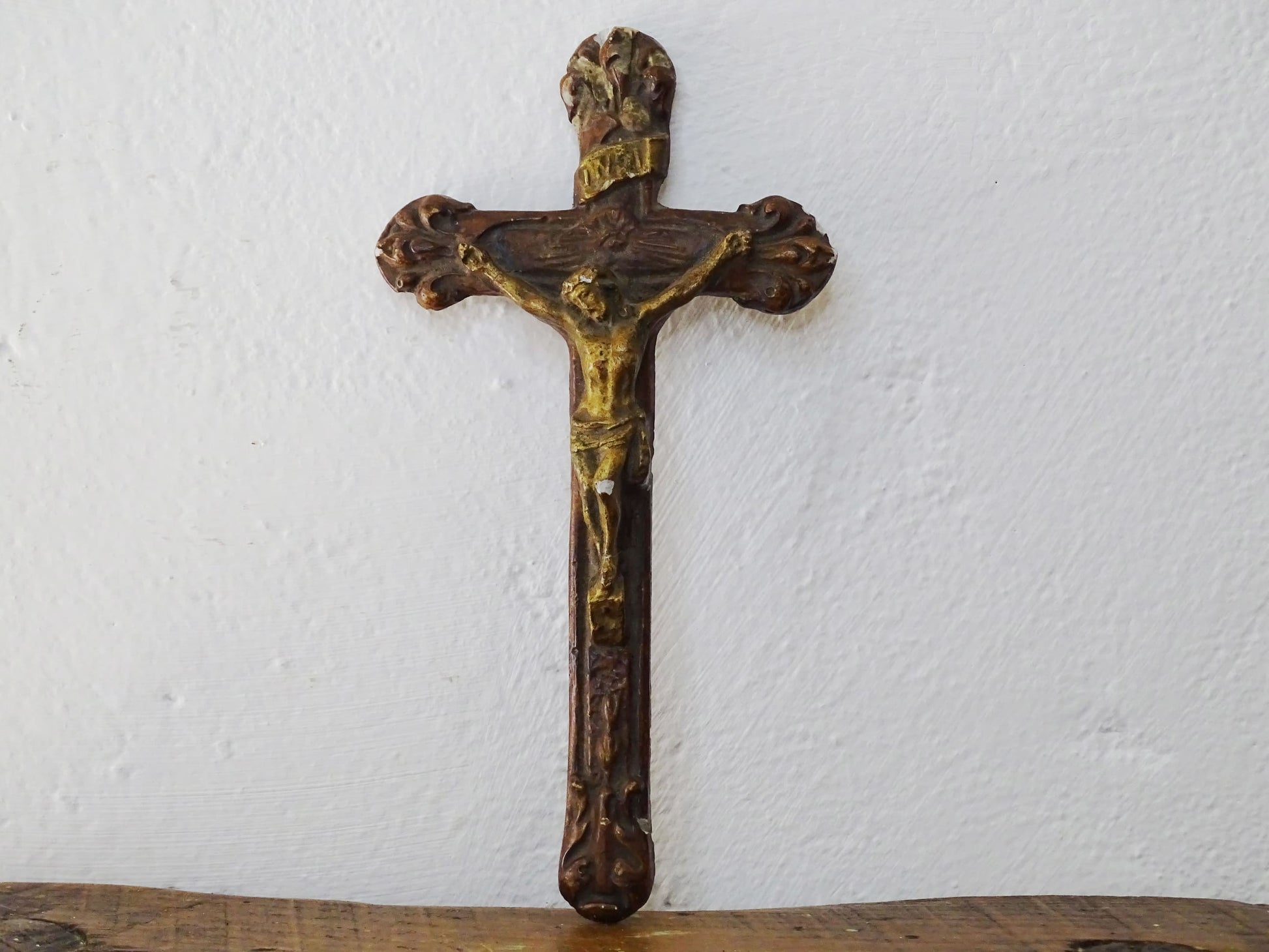 Small Antique French Crucifix in Wood and Plaster Gold Painted