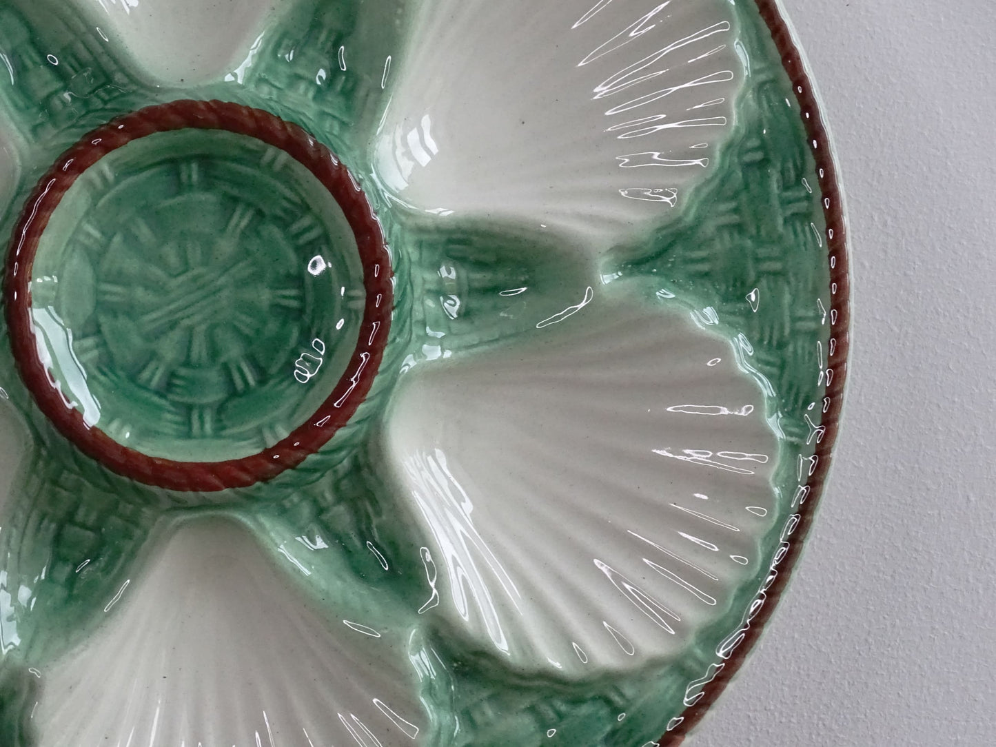 French Barbotine Oyster Plate or Majolica Plate with Green Basketweave Design and Brown Edge