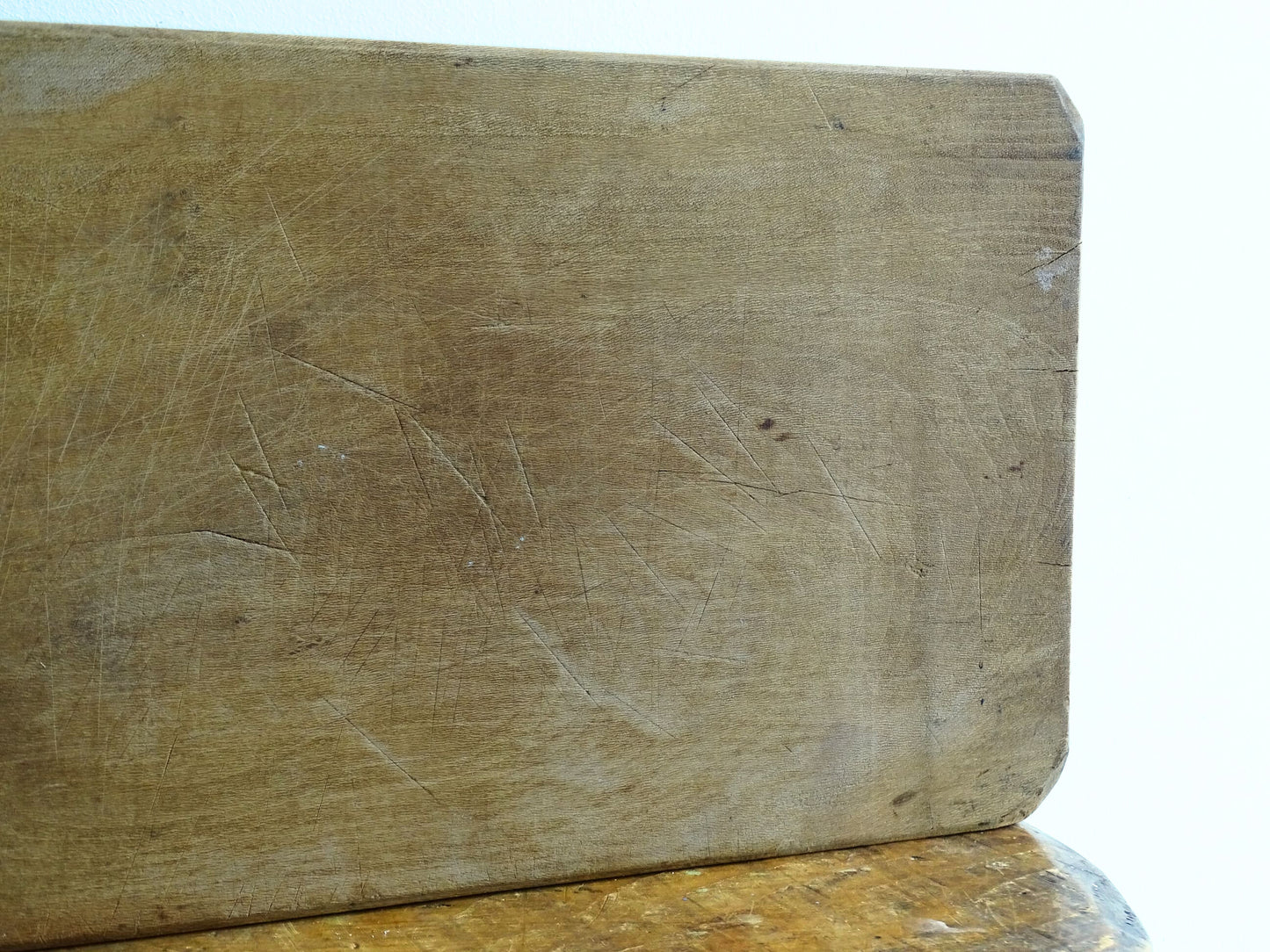 French antique chopping board or vintage cutting board with handle