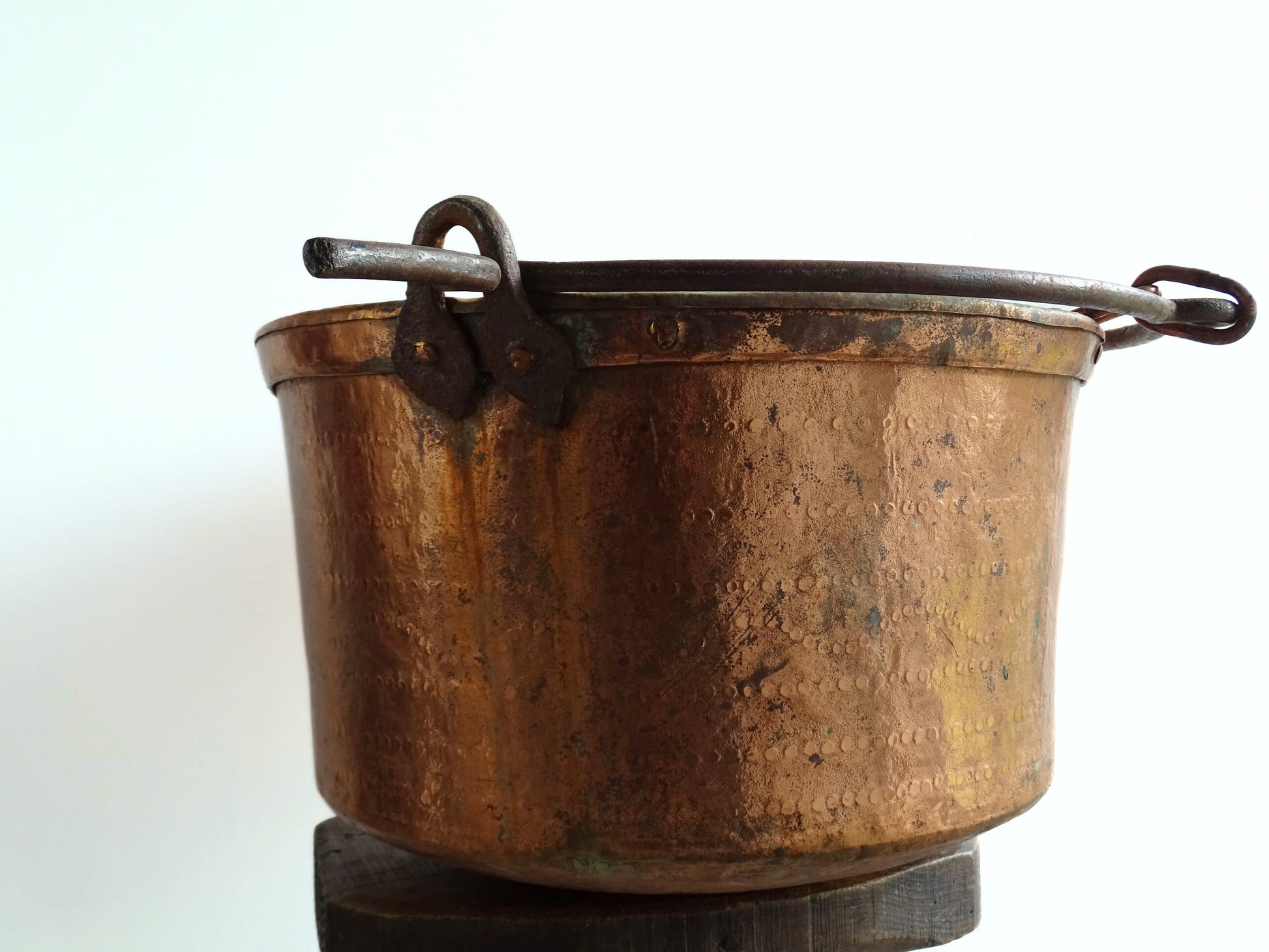 Huge French antique copper cauldron with wrought iron handle and chain, winemaker's cauldron with hammered copper body. 