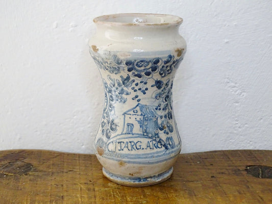 Italian albarello medicine jar from the 18th century, a tin-glazed, blue and white earthenware jar hand-painted with flowers, foliage and a naive house, dated 1763