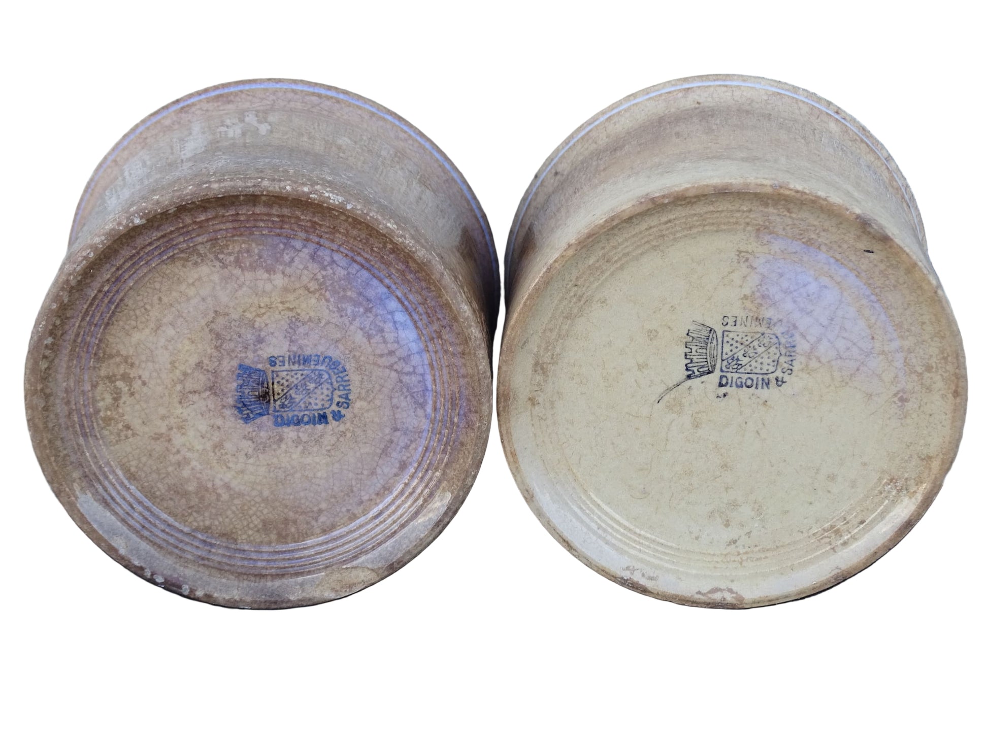 Timeworn French antique ceramic pots by Sarreguemines. 19th century rustic pottery confiture pots for a French country farmhouse display. 