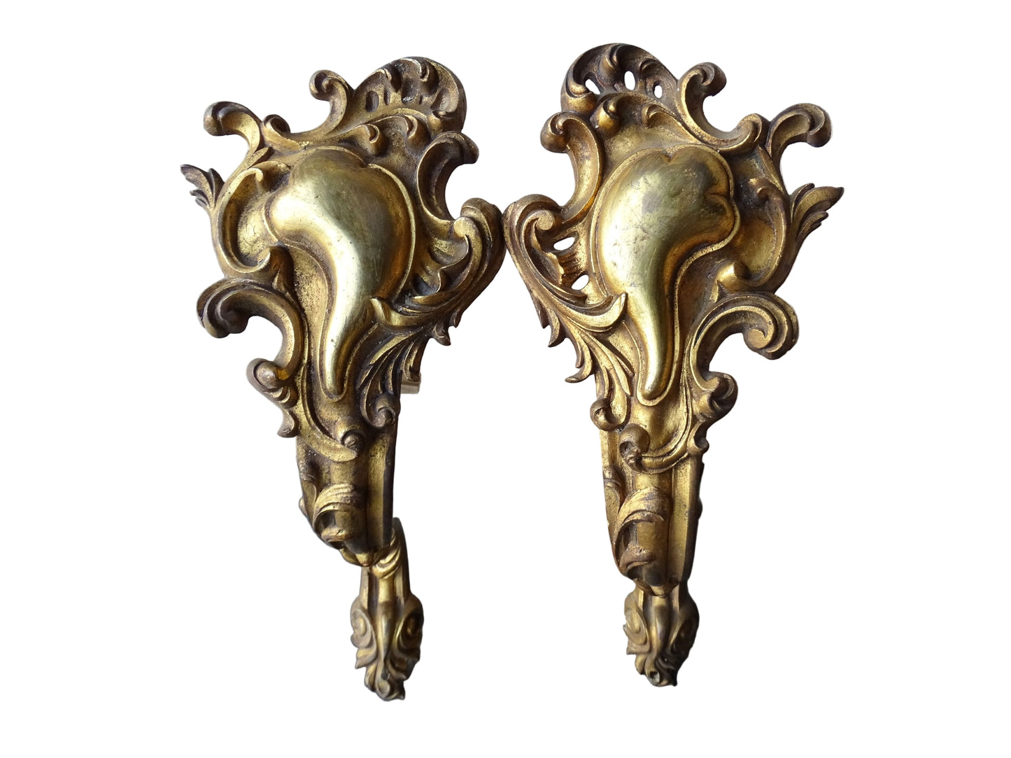 French antique ormolu curtain rod holders. Highly decorative gilt bronze curtain pole brackets.