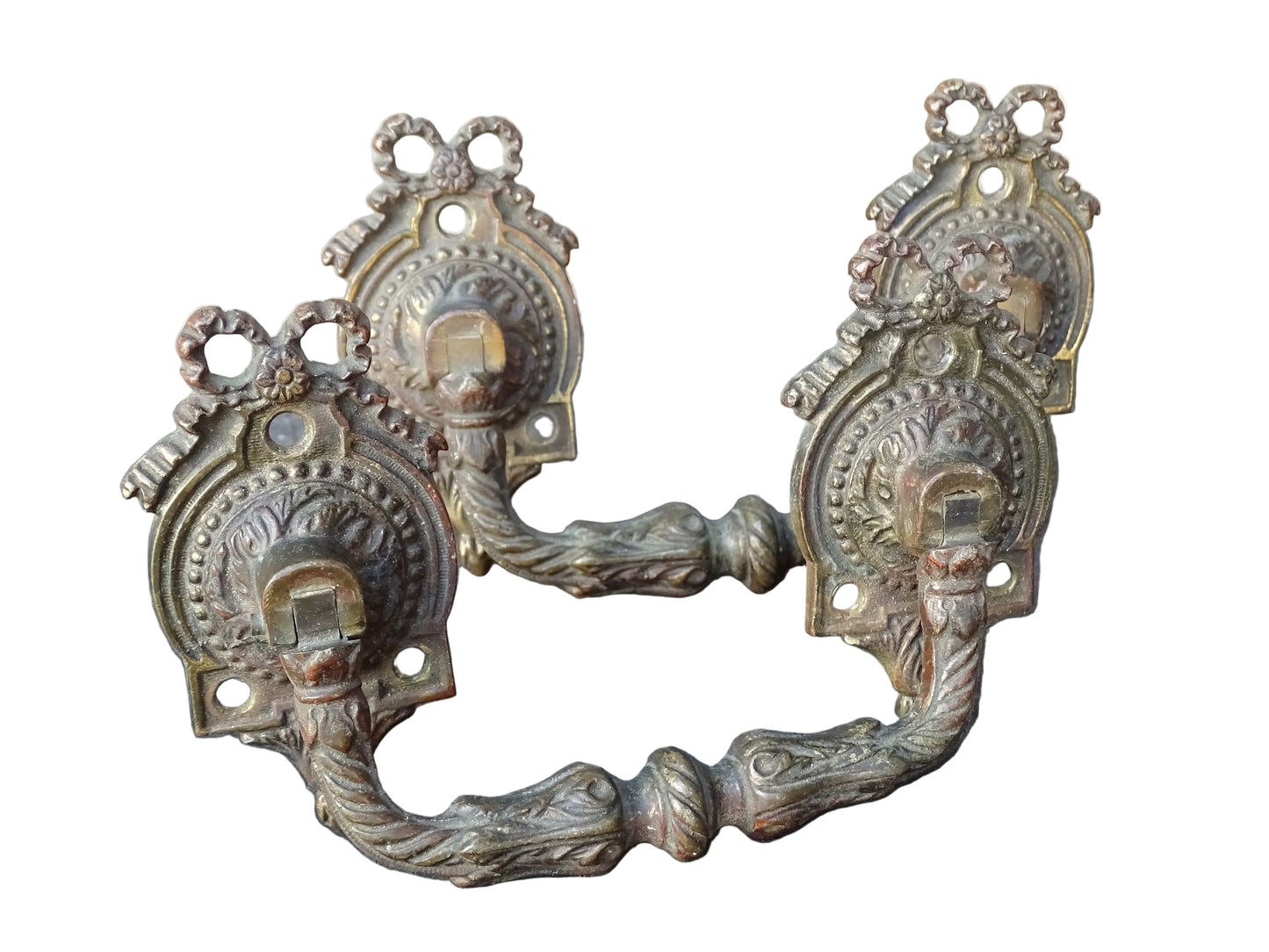 Pair of French antique gilt bronze drawer pulls with ribbon detailing, signed L.Pinet. Nineteenth century ormolu handles. 
