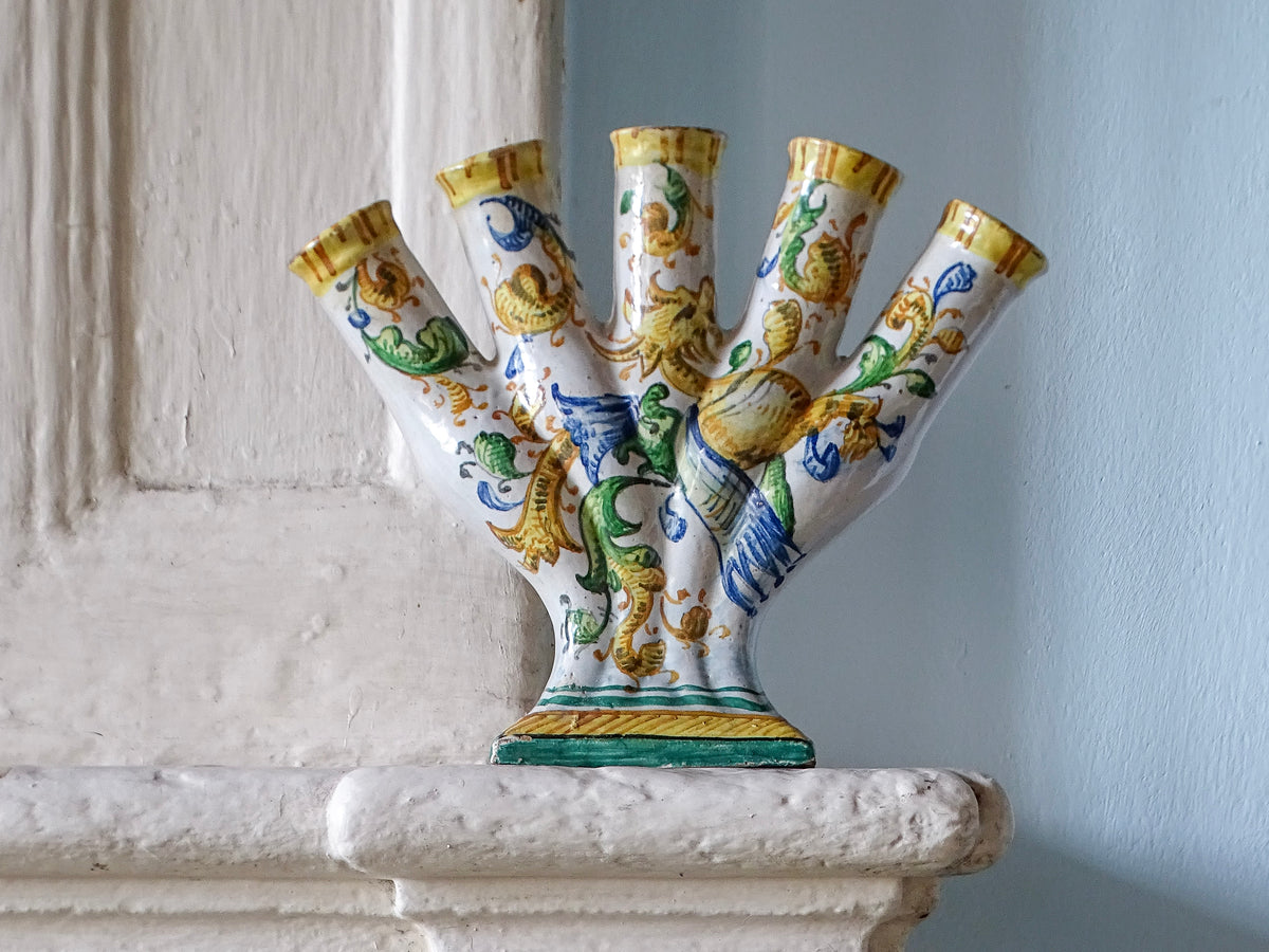 Italian maiolica tulip vase in Cantagalli style with grotesque decoration.