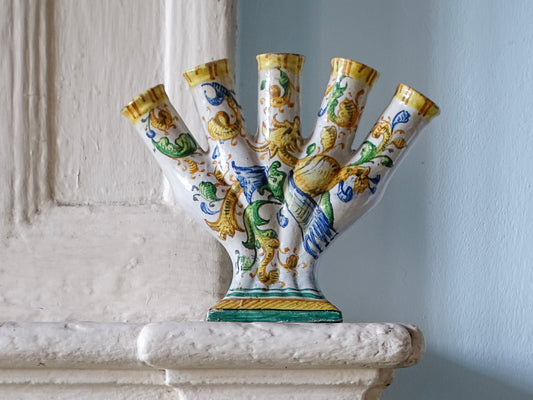 Italian maiolica tulip vase in Cantagalli style with grotesque decoration.