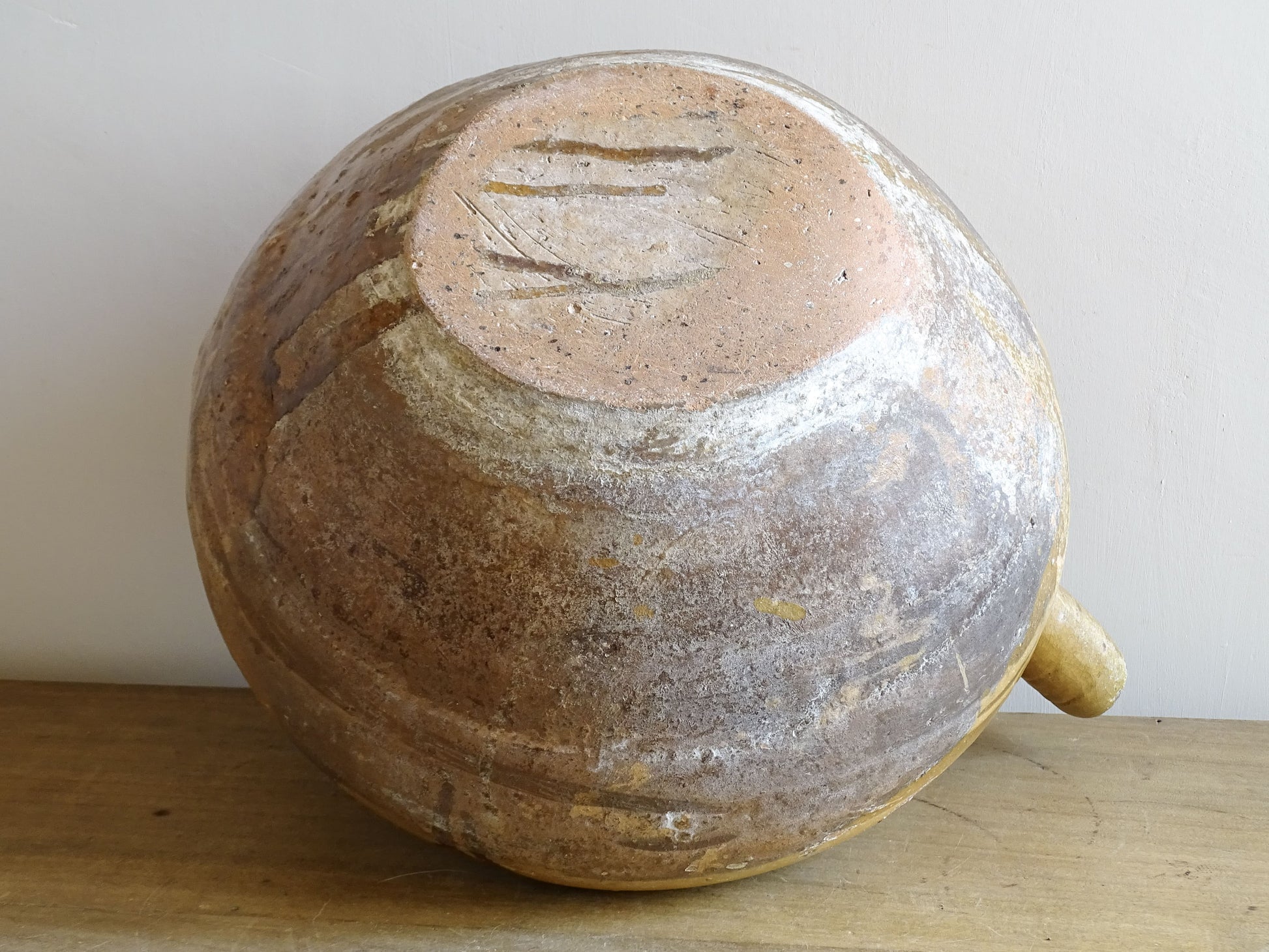 A beautiful French antique ceramic water jug or dourne from the South West region of France. This softly glazed, sculptural terracotta pot dates to the 1900,s.