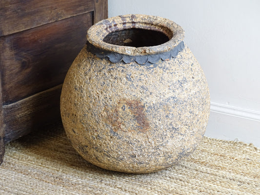 An early 19th century French antique terracotta pot, known as a ponne (salting pot), sourced in the South West region of France and likely Charentais in origin.