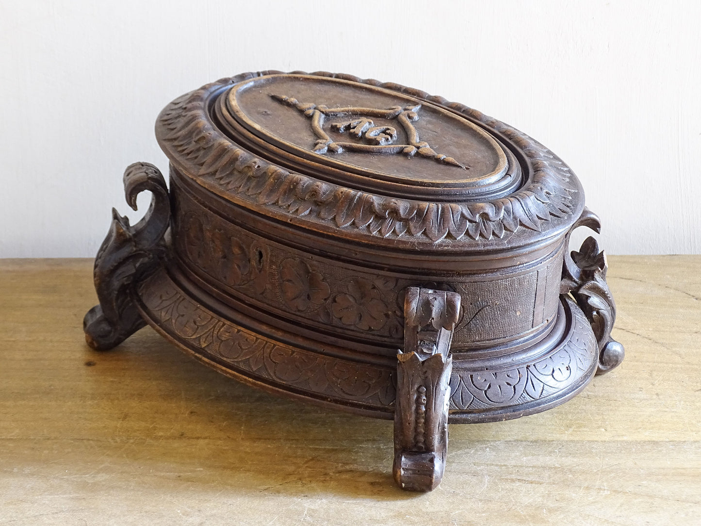 Decorative 19th century Swiss carved wooden jewellery casket