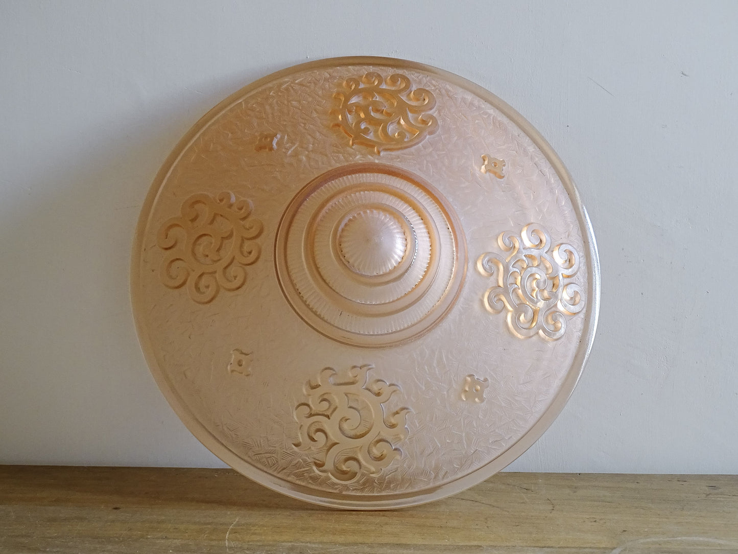 Vintage salmon 
pink moulded glass pendant light shade