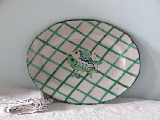 Italian vintage ceramic platter with a fish decoration and green geometric lines. 
