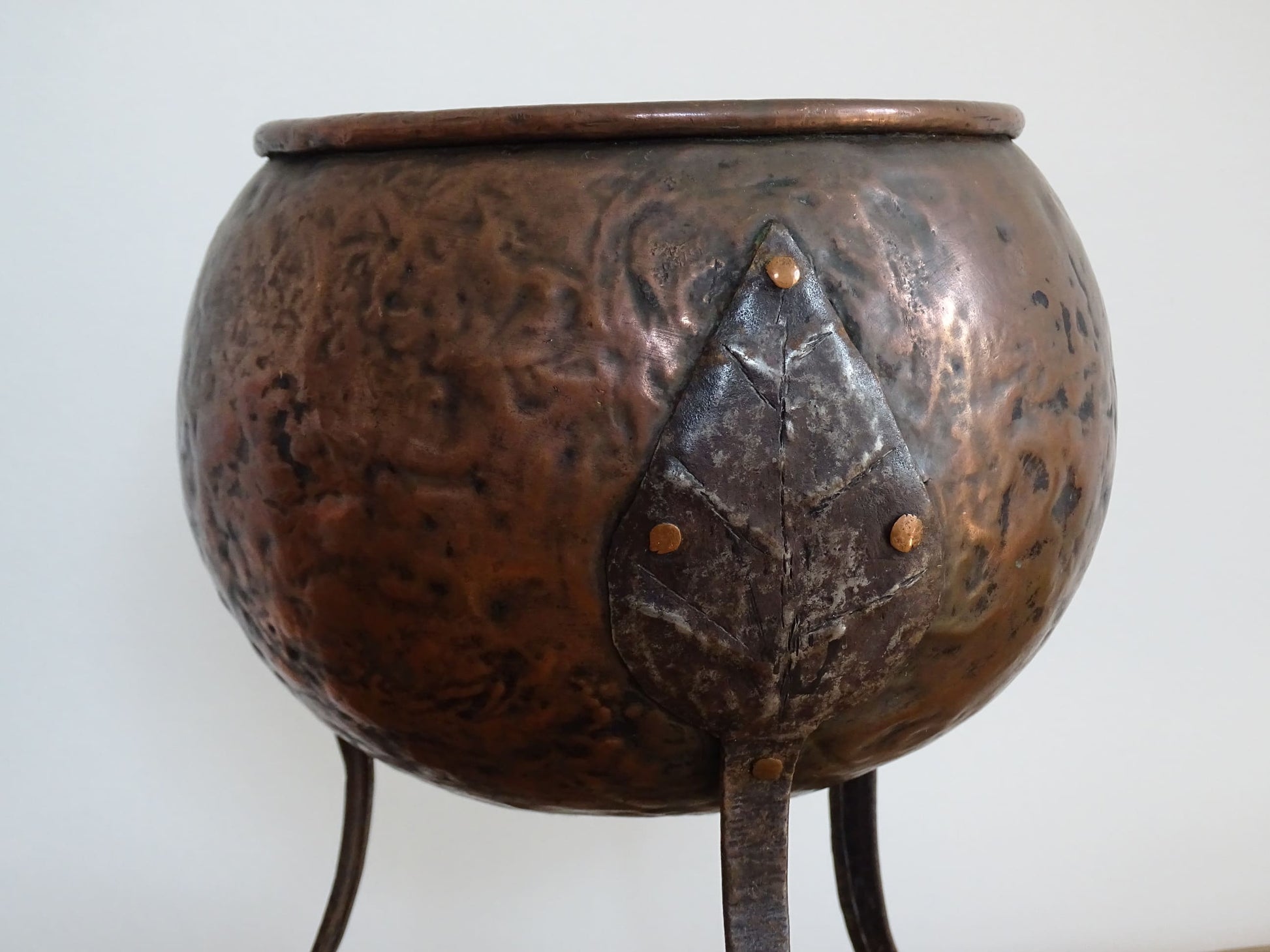 Antique Arts and Crafts Copper Planter with Tripod Base and Leaf Design