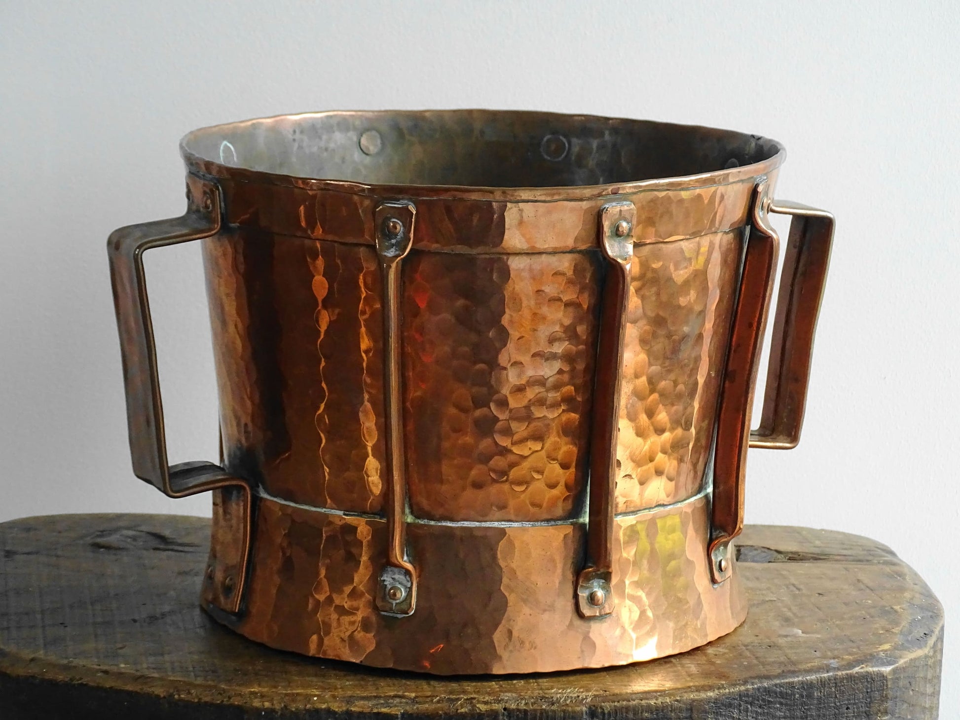 Antique Copper Ferrat from the Auvergne, Antique Copper Water Carrier with Two Handles and Hammered Copper Design