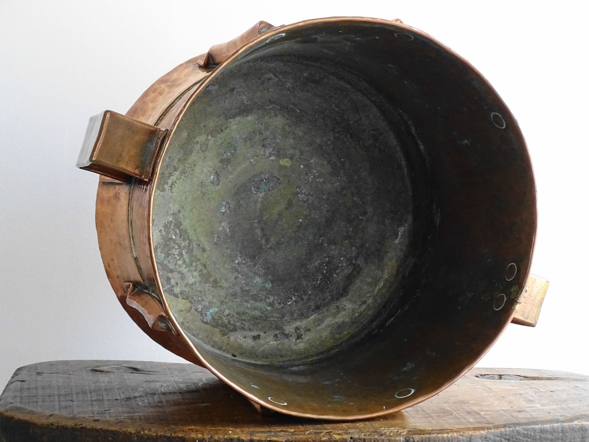 Antique Copper Ferrat from the Auvergne, Antique Copper Water Carrier with Two Handles and Hammered Copper Design