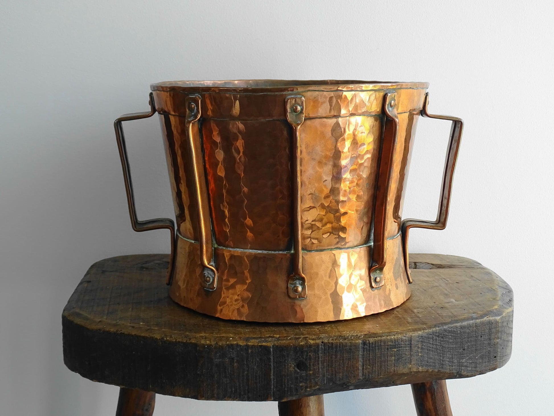 Antique Copper Ferrat from the Auvergne, Antique Copper Water Carrier with Two Handles and Hammered Copper Design