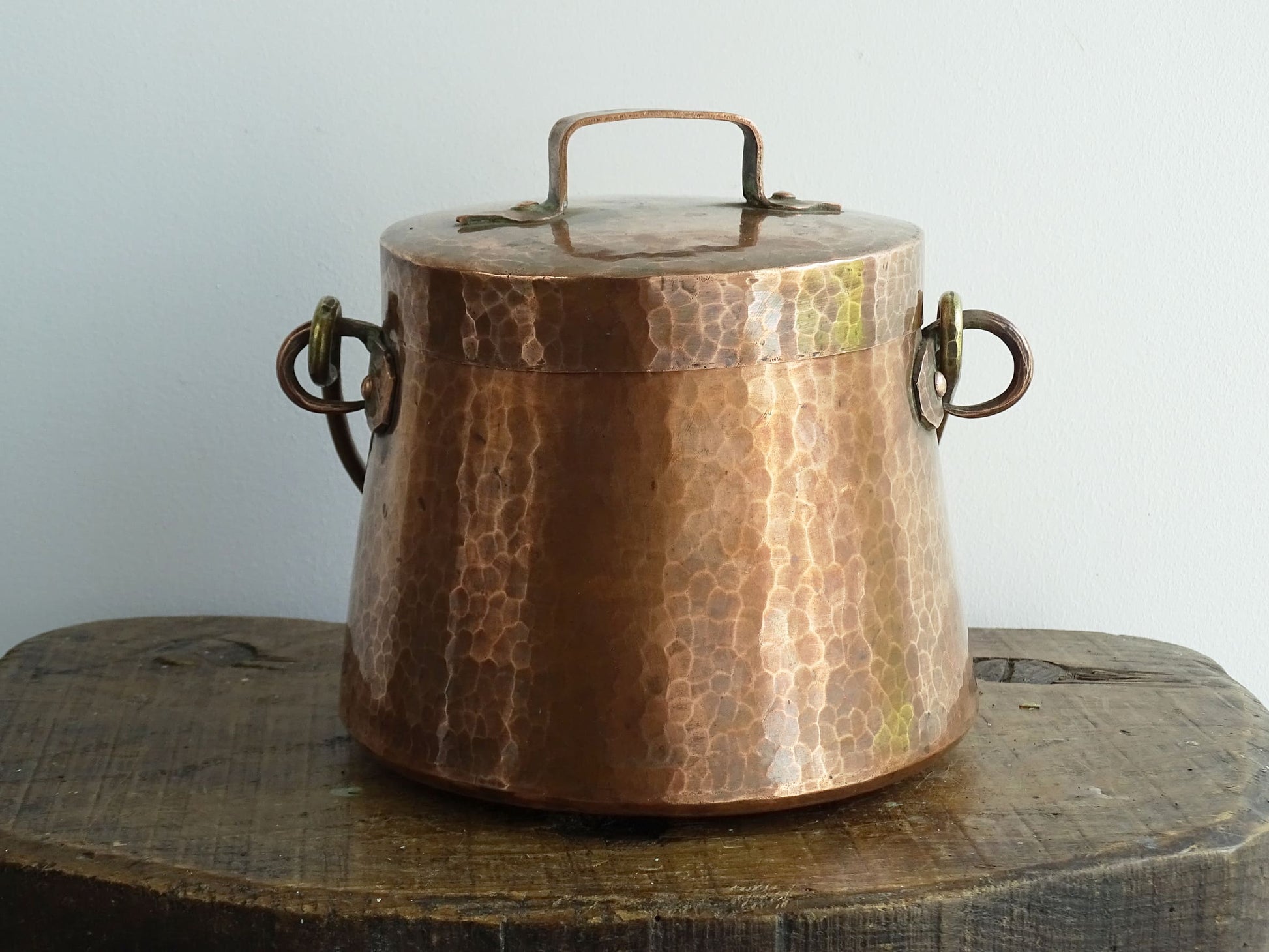 Antique Hammered Copper Cauldron with Lid